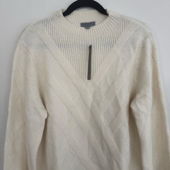 Joseph A Aran Style Sweater in Ecru - Picture 3 of 7